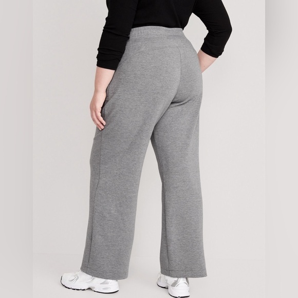 NWT! Faux Heather Gray High-Waisted Dynamic Fleece Pintucked Wide-Leg - Size XL🩵 - Picture 8 of 9